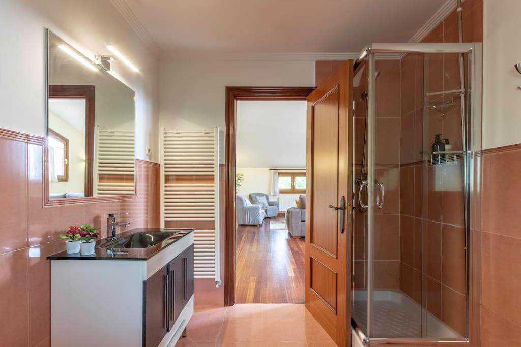 Caserío entre Bilbao y Urdaibai Morga Exterior foto